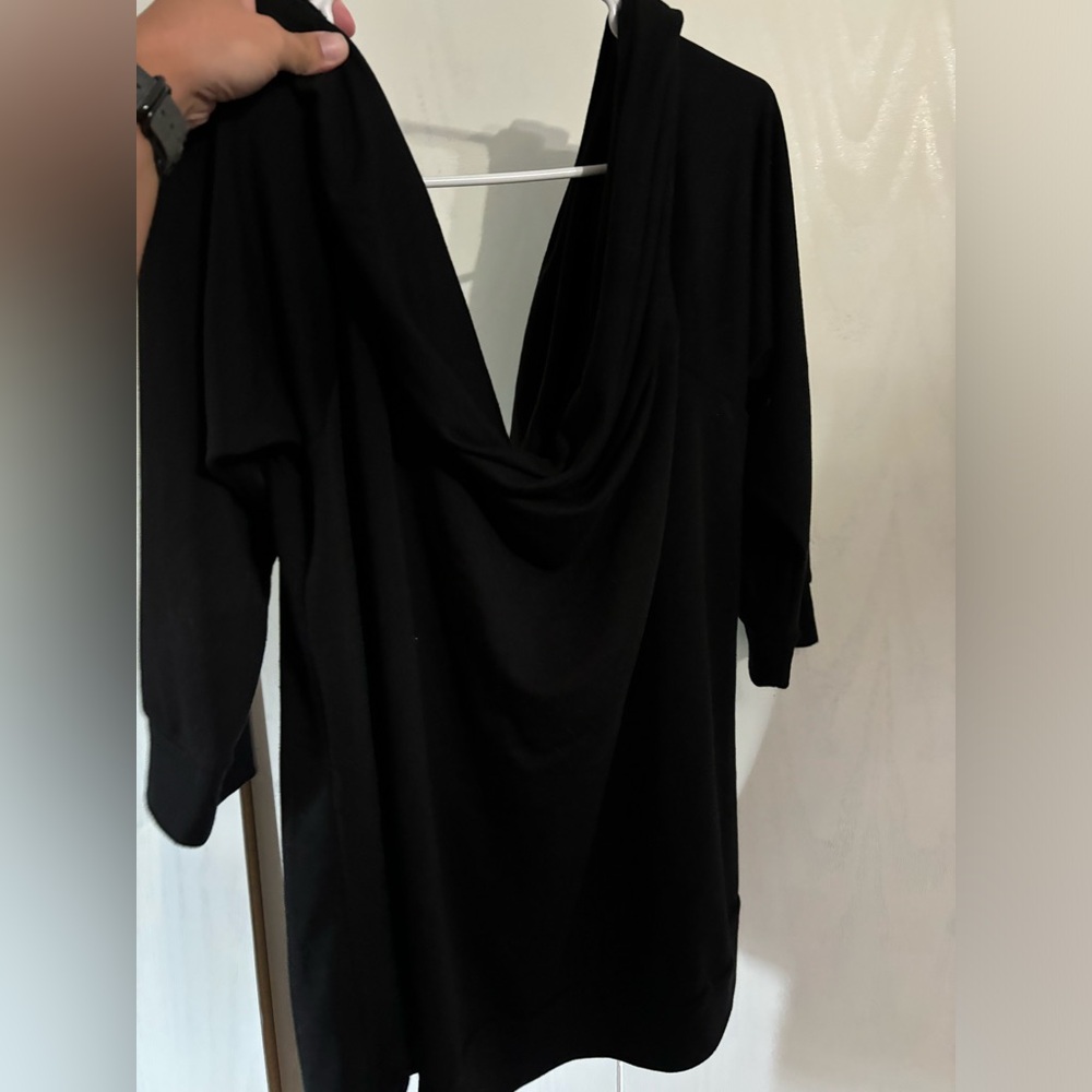 Torrid size 3 black off shoulder swoop neck sweater. EUC. SF/dog friendly home.